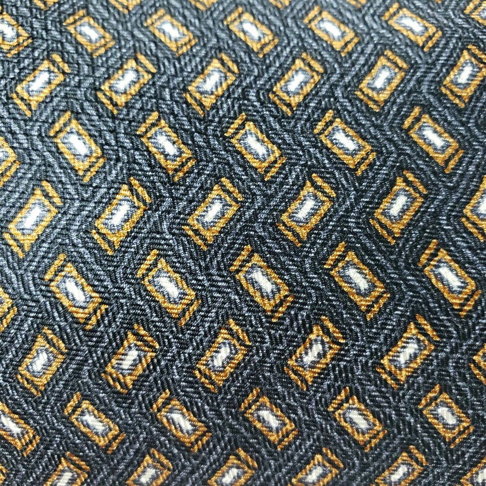 Barneys New York Italian Necktie Silk Geometric Gray Brown On Charcoal NEW - Picture 3 of 9